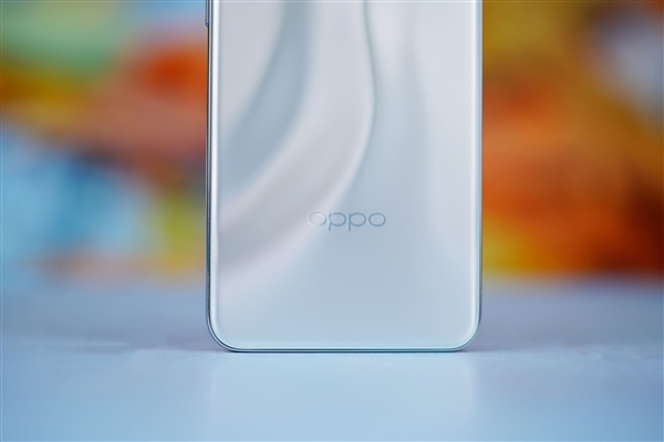 液态金属般质感！OPPO Reno12图赏