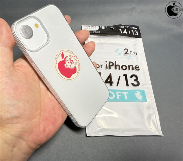 iPhone SE 4机模上手：酷似单摄版iPhone 14