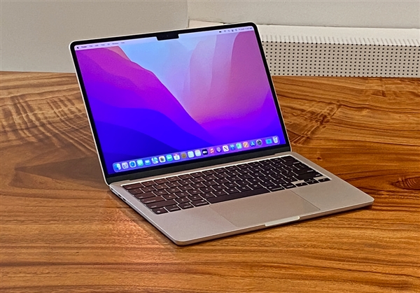 消灭刘海！挖孔屏版MacBook Pro渲染图出炉